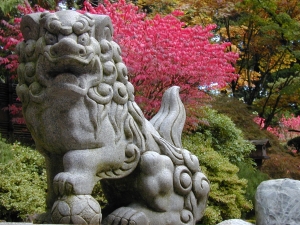 cedric-jap-gdn-portland-lion-at-entrance